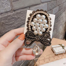 Load image into Gallery viewer, Luxury Brooch’s
